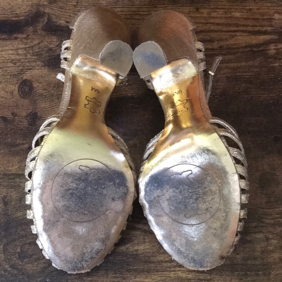 Tory Burch gold Distressed Shoes size 6 - Picture 6 of 12